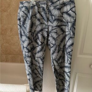 Ann Taylor leaf Patterned Navy and White Pants